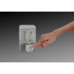 Plafoniera Brunner Auriga -OutdoorMania Italia plafoniera brunner auriga involucro resistente 550 lumen 48 led 18